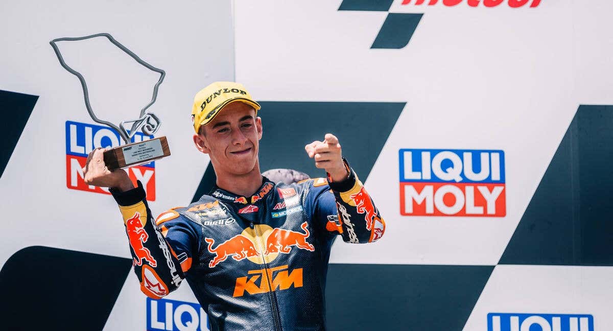 Pedro Acosta, en el podio del GP de Alemania 2022 de Moto2. /KTM