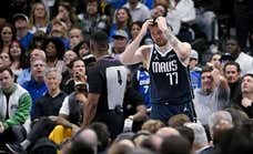 La NBA multa a Luka Doncic con 35.000 dólares por su polémico gesto contra los árbitros