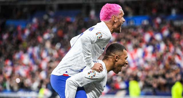 Con Griezmann y Mbappé de capitanes no se hubiera hundido el Titanic