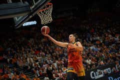 Raquel Carrera: «Jugaré en la WNBA, pero ahora priorizo Valencia Basket y la Selección»