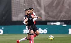 El repescado Rafa Mir se mide al nuevo David Gil