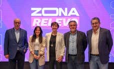 'Zona Relevo' se estrena a lo grande con tres campeones del mundo, Del Bosque, Pepu y Toña Is