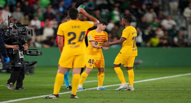 Xavi activa el ‘Plan Alarcón’ y hace debutar a Aleix Garrido, la última apuesta de la Masia