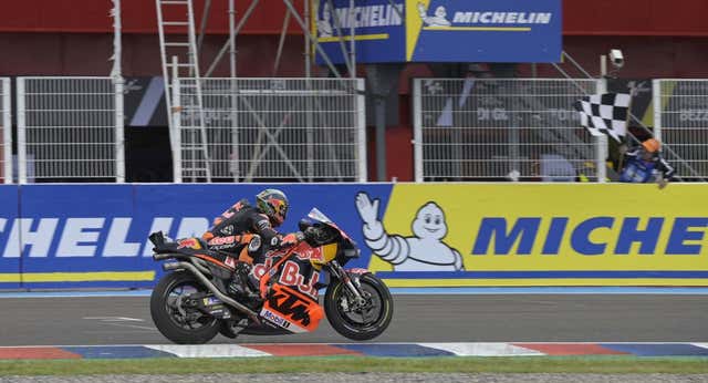 Brad Binder demuestra por qué es considerado como el gran piloto de carreras