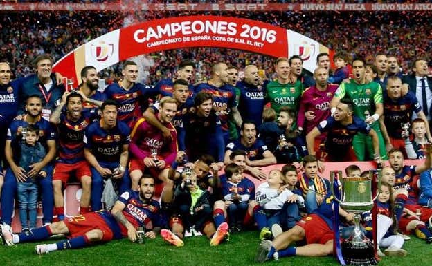 El Barça ganó al menos tres títulos por última vez en 2016.  AGENCIAS