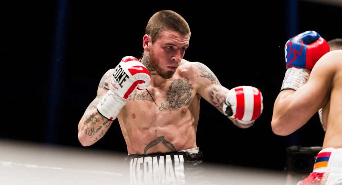 Kerman Lejarraga, durante un combate./