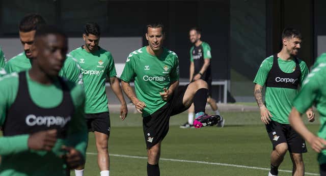 El Betis va hasta el final para defender a Canales y recurre a la Justicia Ordinaria