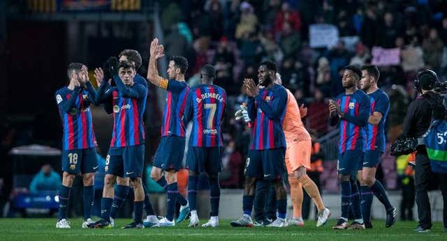 El Barça tiene a tiro el perfecto equilibrio de la historia de los Clásicos
