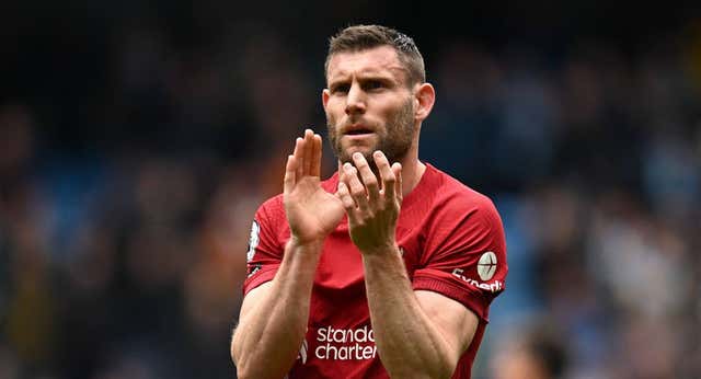 Milner, cada vez más leyenda: 610 partidos en la Premier