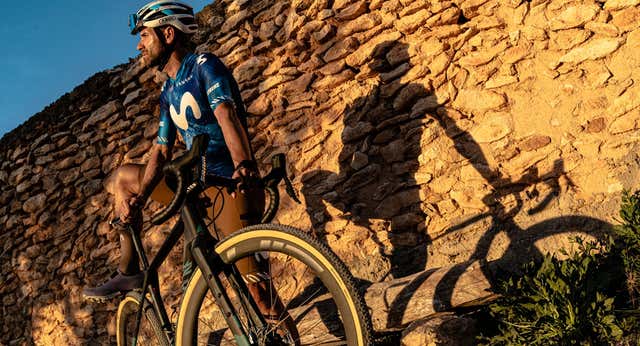 Alejandro Valverde se pasa al ‘gravel’… y debutará en Berja