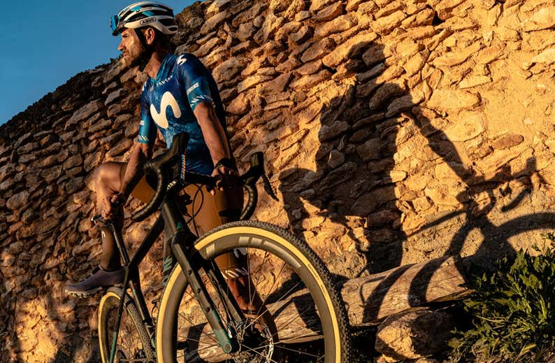 El eterno Alejandro Valverde se pasa al 'gravel'