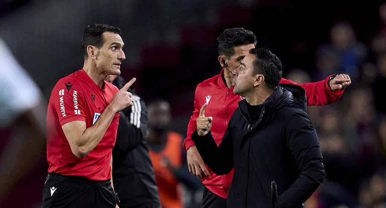 Xavi, en el clásico.