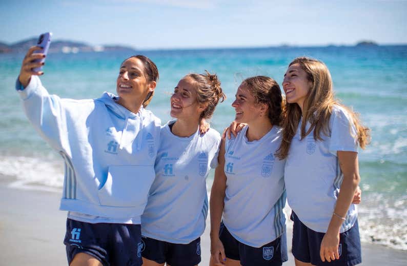 La Selección se toma un respiro con el conflicto de 'Las 15' aparcado
