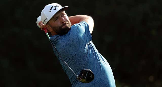Jon Rahm persigue la chaqueta verde en el día de Seve Ballesteros
