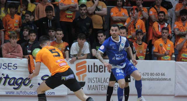 Los árbitros suspendieron el Ribera Navarra-Manzanares por cánticos ofensivos