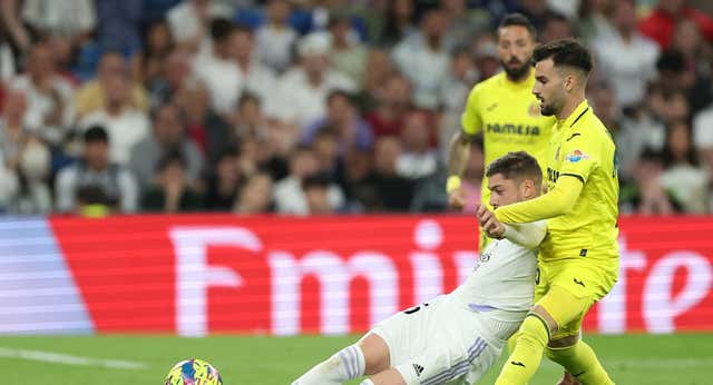 Valverde agrede a Baena al salir del Bernabéu