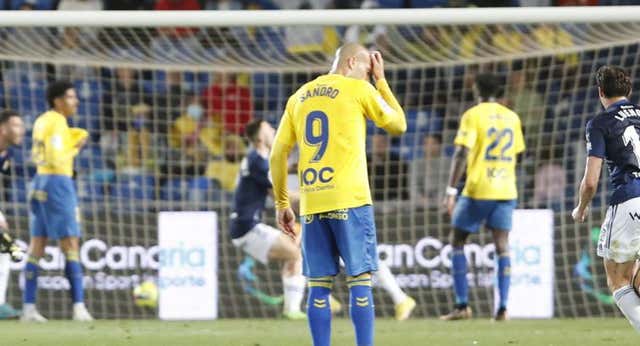 La sorprendente derrota de Las Palmas hace bueno el empate del Eibar