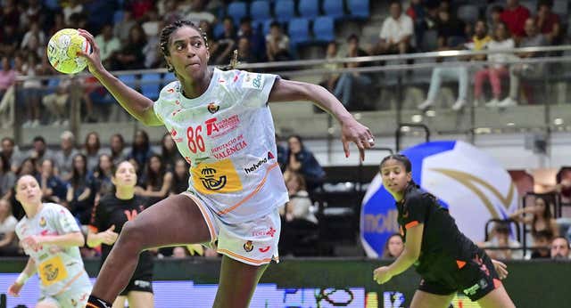 ‘Las Guerreras’ quieren el premio doble: la clasificación para el Mundial y para los Juegos Olímpicos