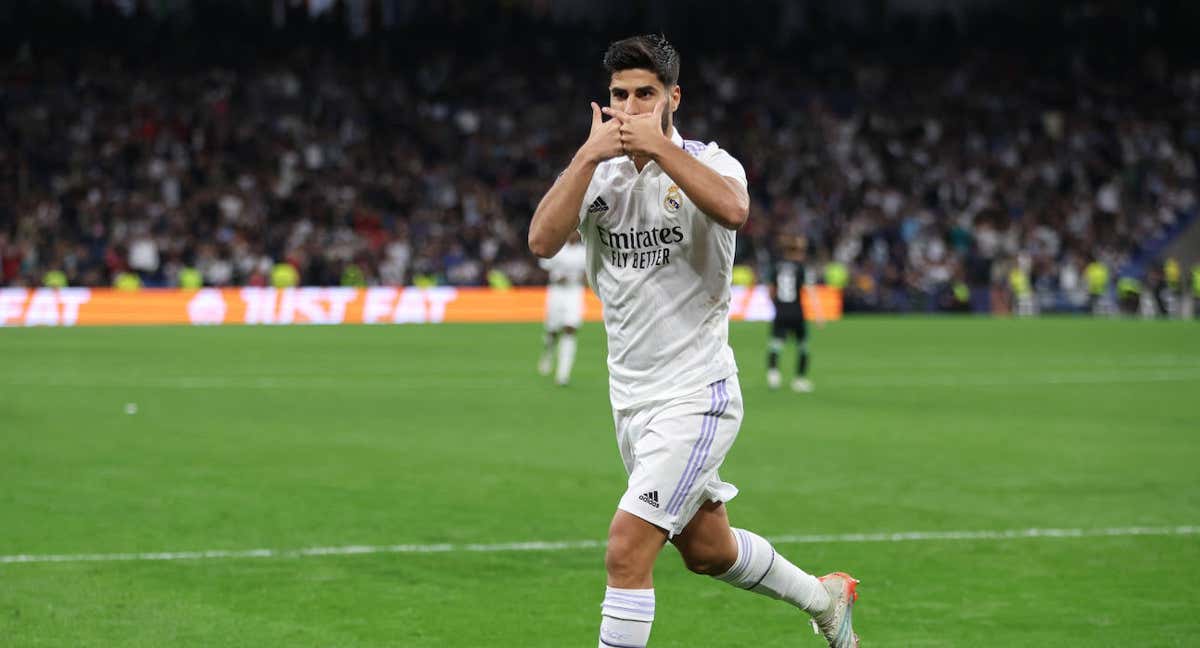 Asensio celebra un gol.