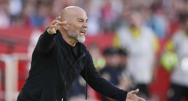 Sin acuerdo todavía con el Sevilla, Sampaoli pone rumbo a Brasil esta tarde