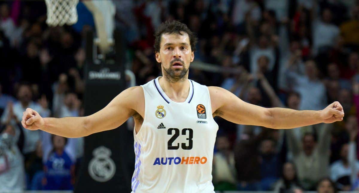 Llull, en un partido con el Madrid.