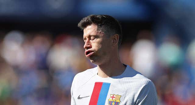 El Barça aburre y se aburre en Getafe