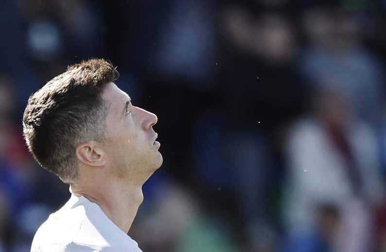 Los datos convierten las quejas de Xavi sobre el sol en una verdad a medias