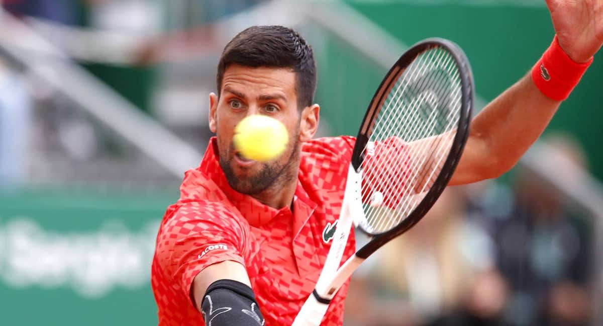 Novak Djokovic, durante su último partido en el Masters 1000 de Montecarlo. /EFE/EPA/SEBASTIEN NOGIER