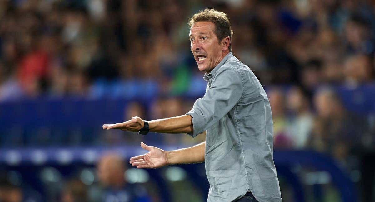 Ramis, en un partido con el Tenerife.