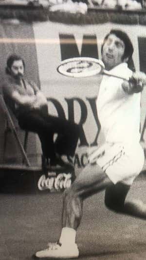 Joan Dou, durante un partido de Manolo Orantes.  Cedida/Joan Dou