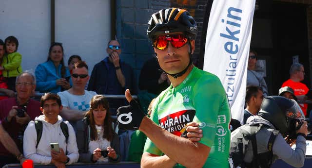 Mikel Landa tira de ironía: “Estoy acostumbrado a que me ganen”