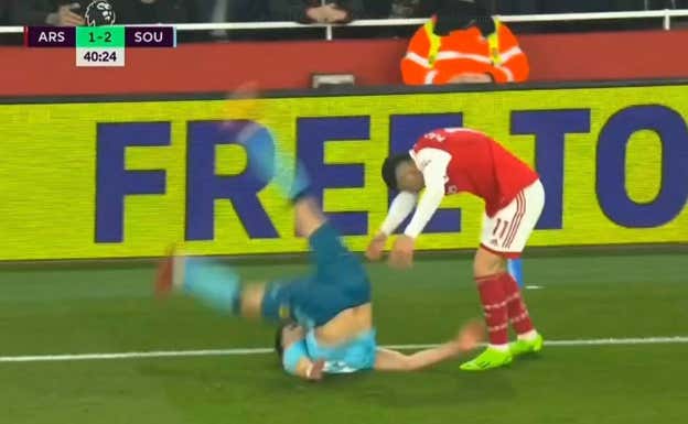 Esto es la Premier League: el colista empata con el Arsenal y le complica la liga