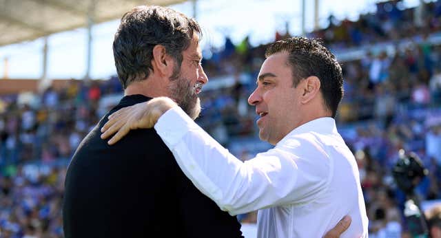Xavi: «¿El césped? La pregunta es para Quique: ¿por qué no regó el campo?»