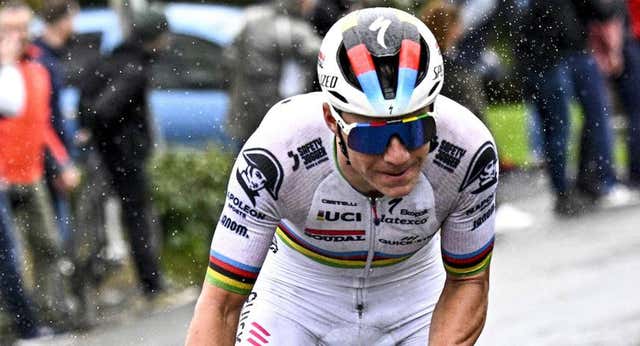 Evenepoel se pasea en una Lieja que fracturó a Pogacar