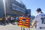 La afición del Valencia juega su final en Elche 365 días después