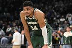 Giannis Antetokounmpo reflexiona sobre la derrota en el deporte: “No es un fracaso, son pasos hacia el éxito”
