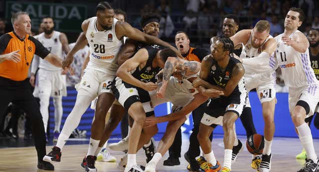 Vergüenza, batalla campal y algo de baloncesto dejan a Partizan con 2-0 ante el Real Madrid
