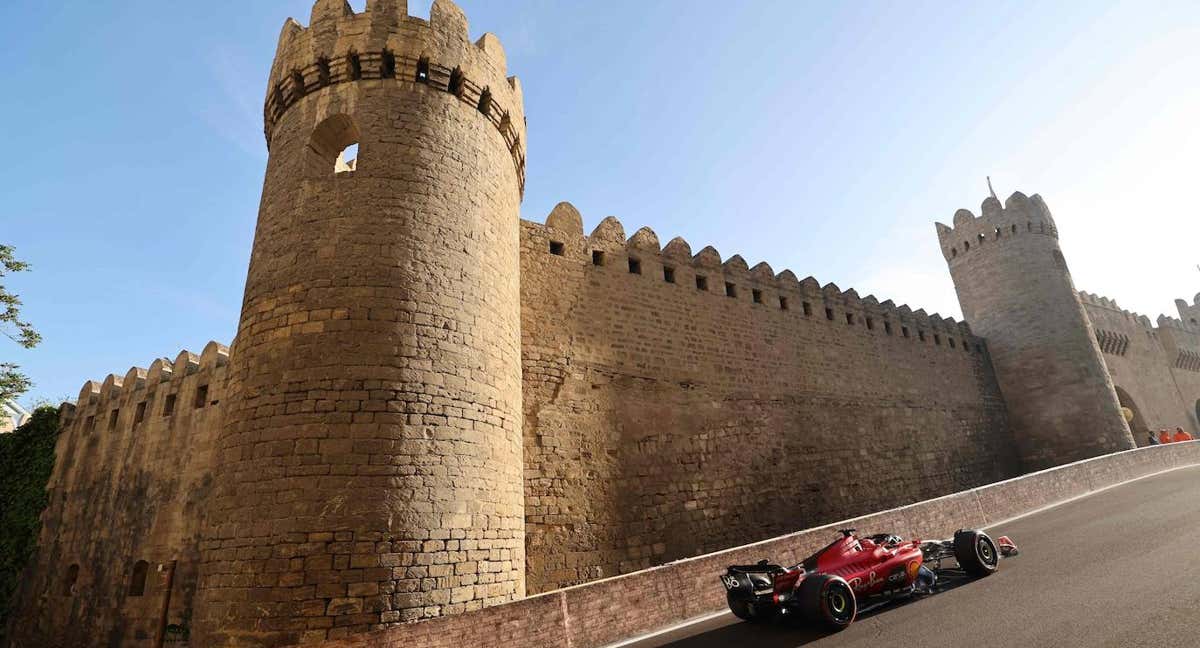 Charles Leclerc, durante el viernes del GP de Azerbaiyán 2023 de F1. /AFP