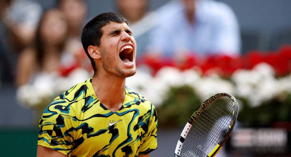 Carlos Alcaraz, número dos del ranking mundial, durante el Masters 1000 de Madrid en la Caja Mágica. /JUAN MEDINA/REUTERS