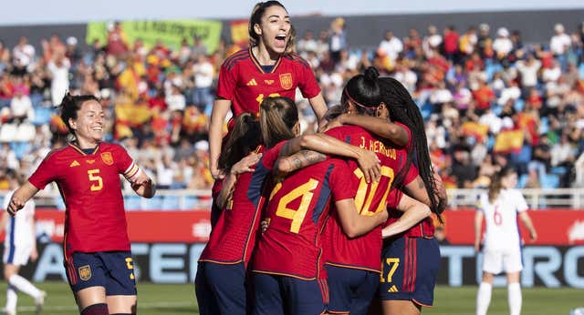 Formato de la Nations League femenina: grupos,  ascensos y descensos