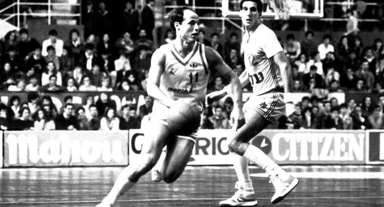 Juan Antonio Corbalán durante un partido con el Real Madrid.