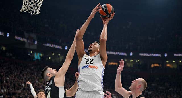 Edy Tavares, actuaciones mastodónticas y una renovación en ‘stand by’