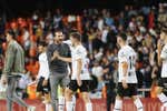 El Valencia gana tiempo, pero todavía duele la derrota en Cádiz