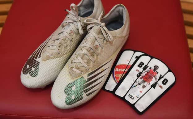 Las espinilleras de Bukayo Saka. Getty Images