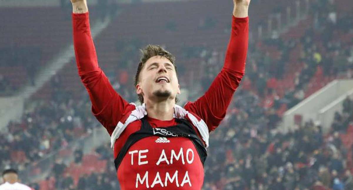 Sergi Canós celebra el gol que le marcó a su madre. /Instagram