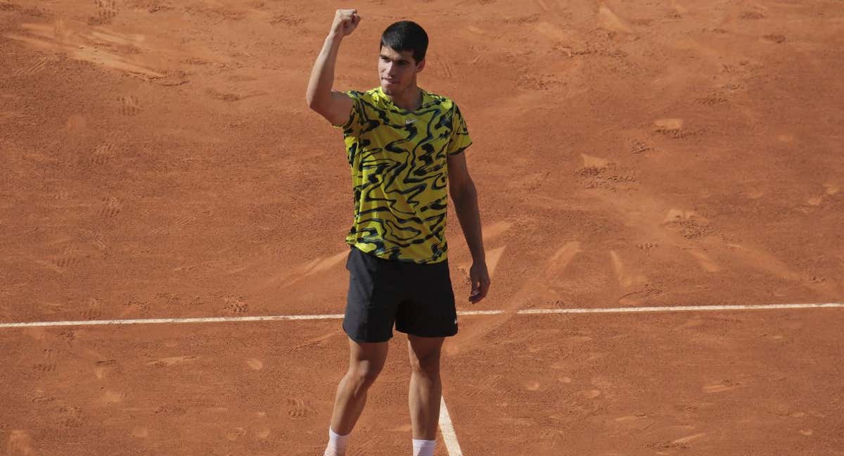 Carlos Alcaraz celebra su victoria sobre Coric.