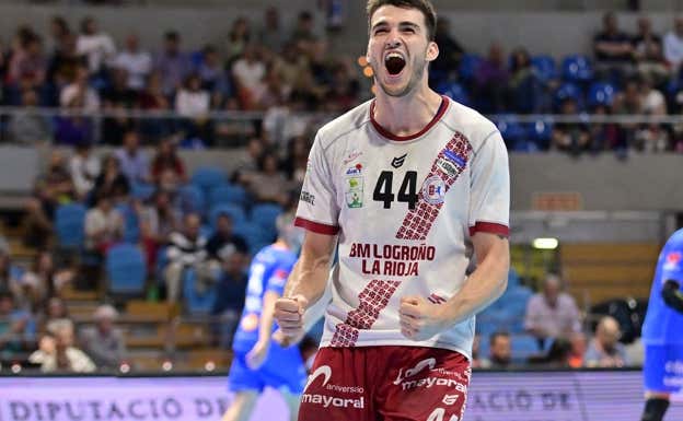 Juan Palomino celebra un tanto en las semifinales.