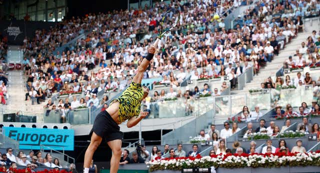“Viva Ayuso”, “Que venga Bolaños”: Madrid tiene un problema de afición al tenis en sus gradas