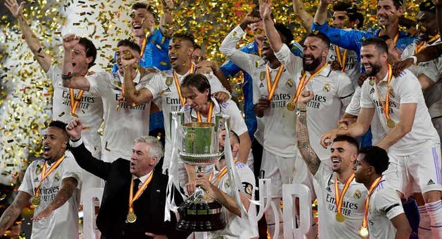 Los 16 jugadores del Real Madrid que entran en la historia con el título de la Copa del Rey