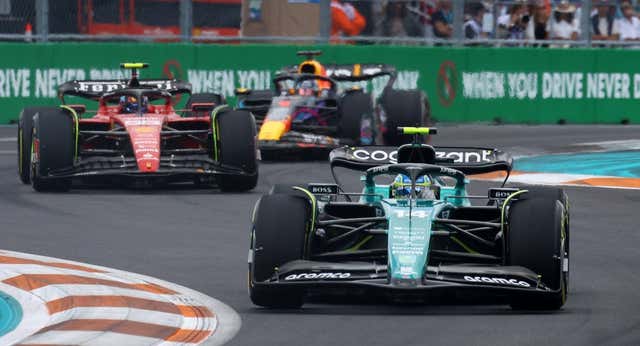 Fernando Alonso no se conforma con el podio: «Ahora queremos más»
